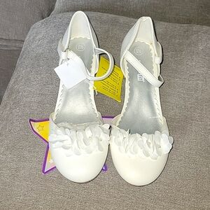 Brand new girls Communion shoes Sz 1.5 Smart Fit White